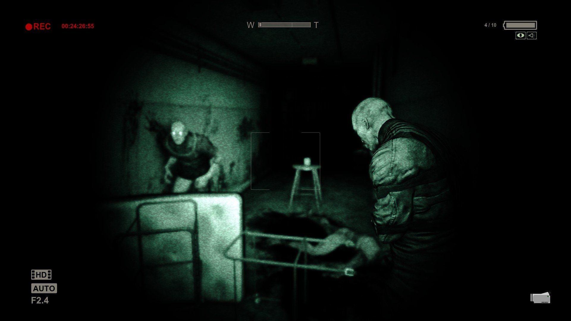 Outlast screenshots